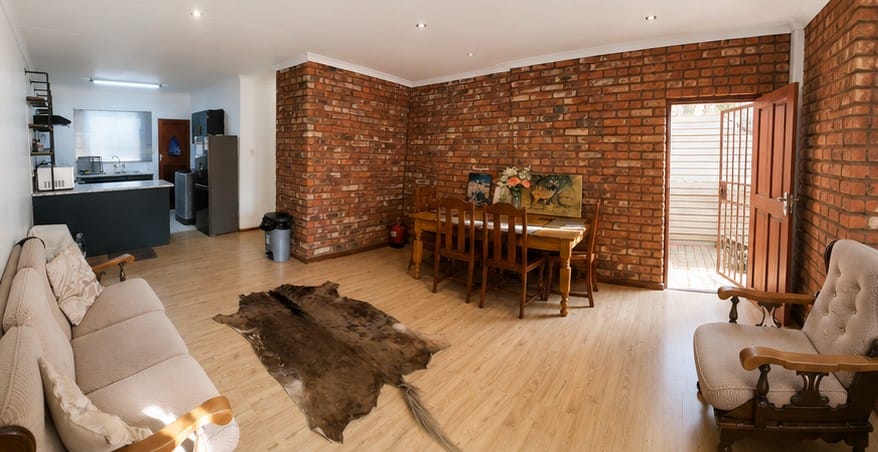 2 Bedroom Property for Sale in Langenhovenpark Free State